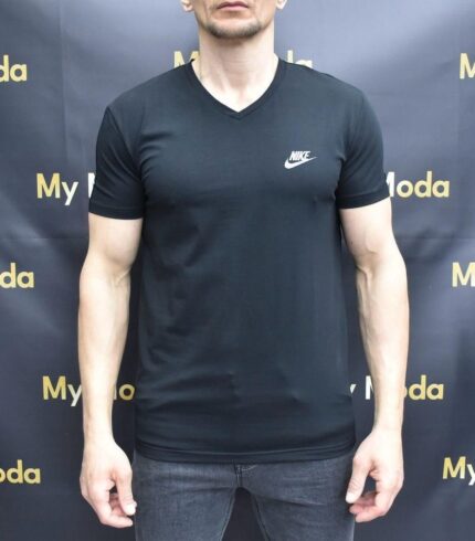Koszulka męska Nike – Czarna z dekoltem w serek